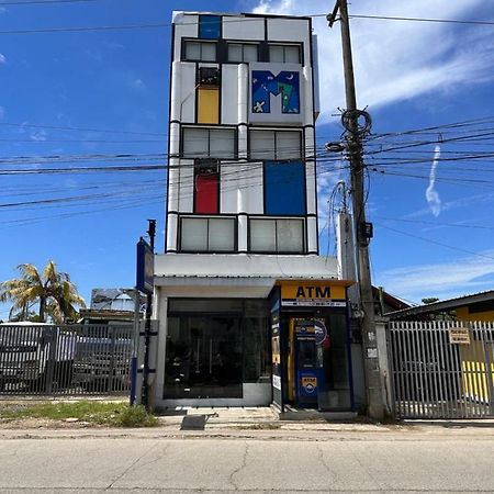 Murals Mactan Lapu-Lapu City Exterior photo